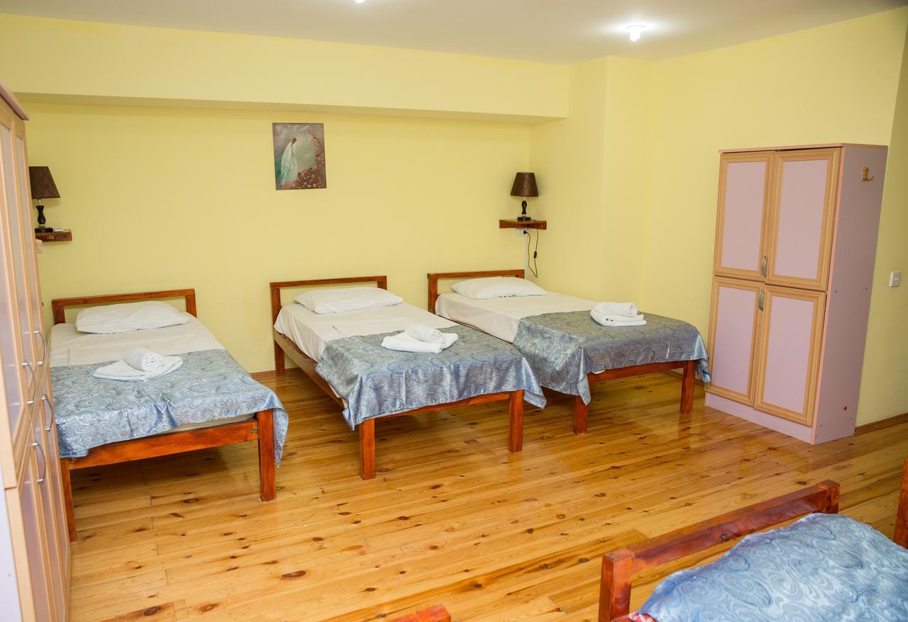 Highland Park Hostel Baku Exterior photo