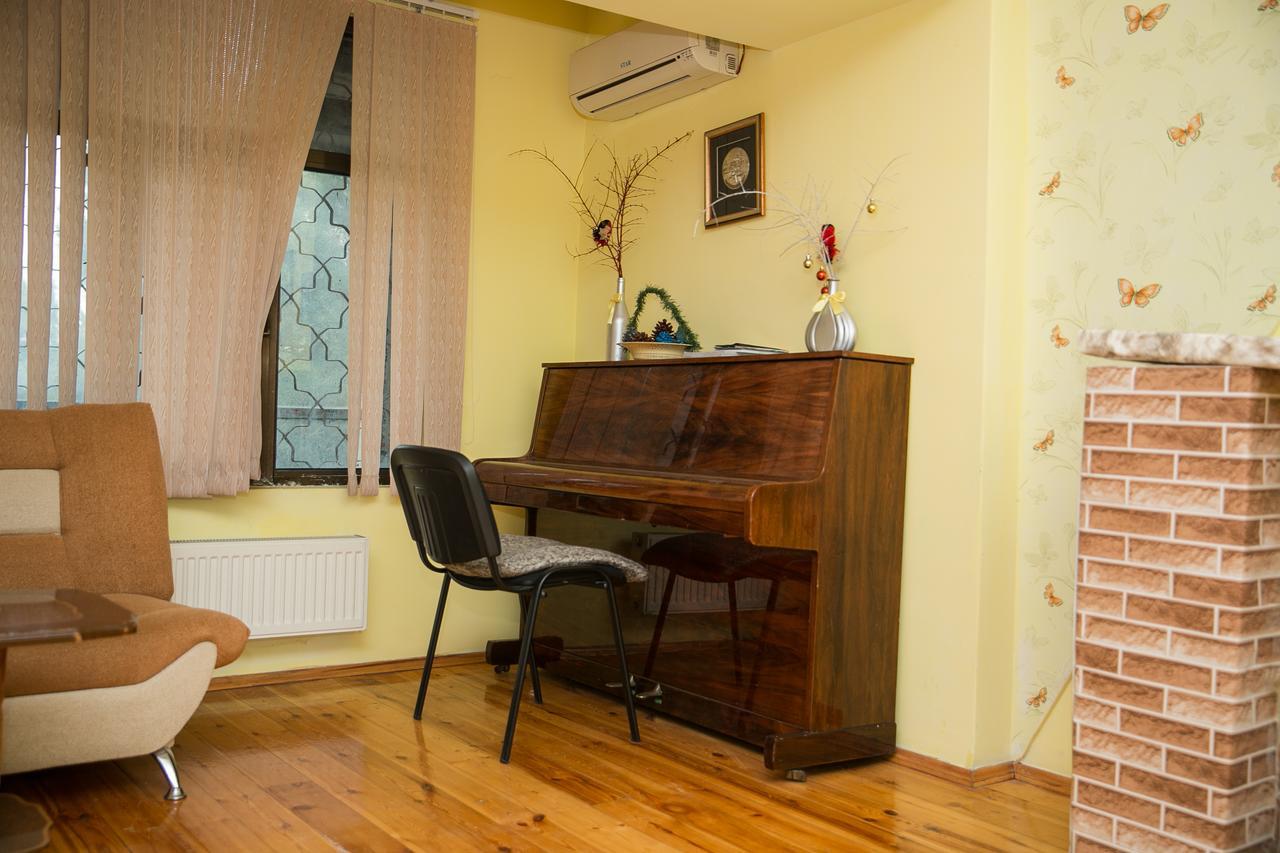 Highland Park Hostel Baku Exterior photo
